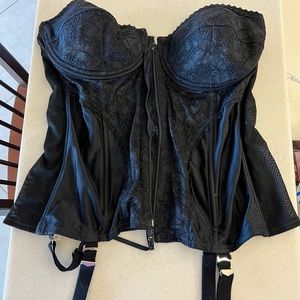 Fredricks Lace Corset
